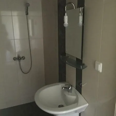 Guest Luxor פרימורסקו