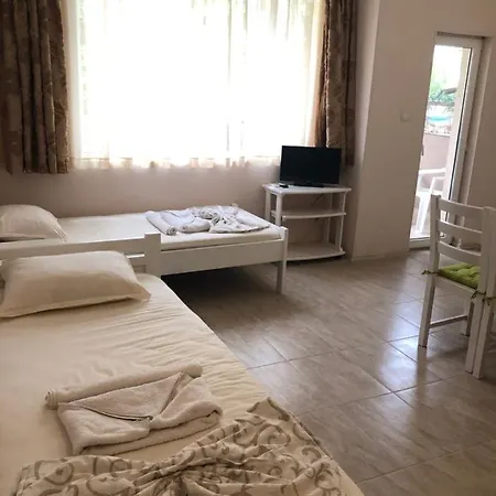 Guest Luxor Pensjonat 3*
