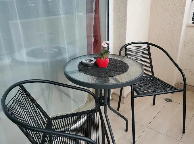 Πανσιόν Guest Luxor Πριμόρσκο